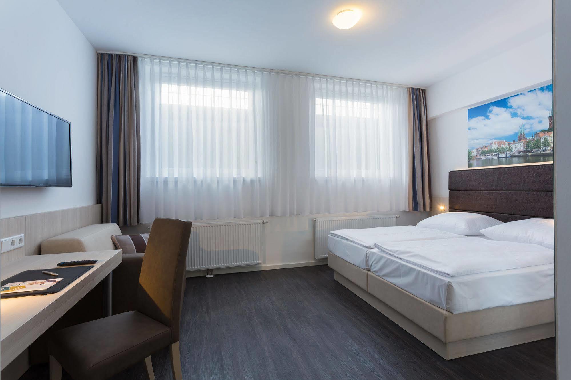 Viva Hotel Luebeck Luaran gambar