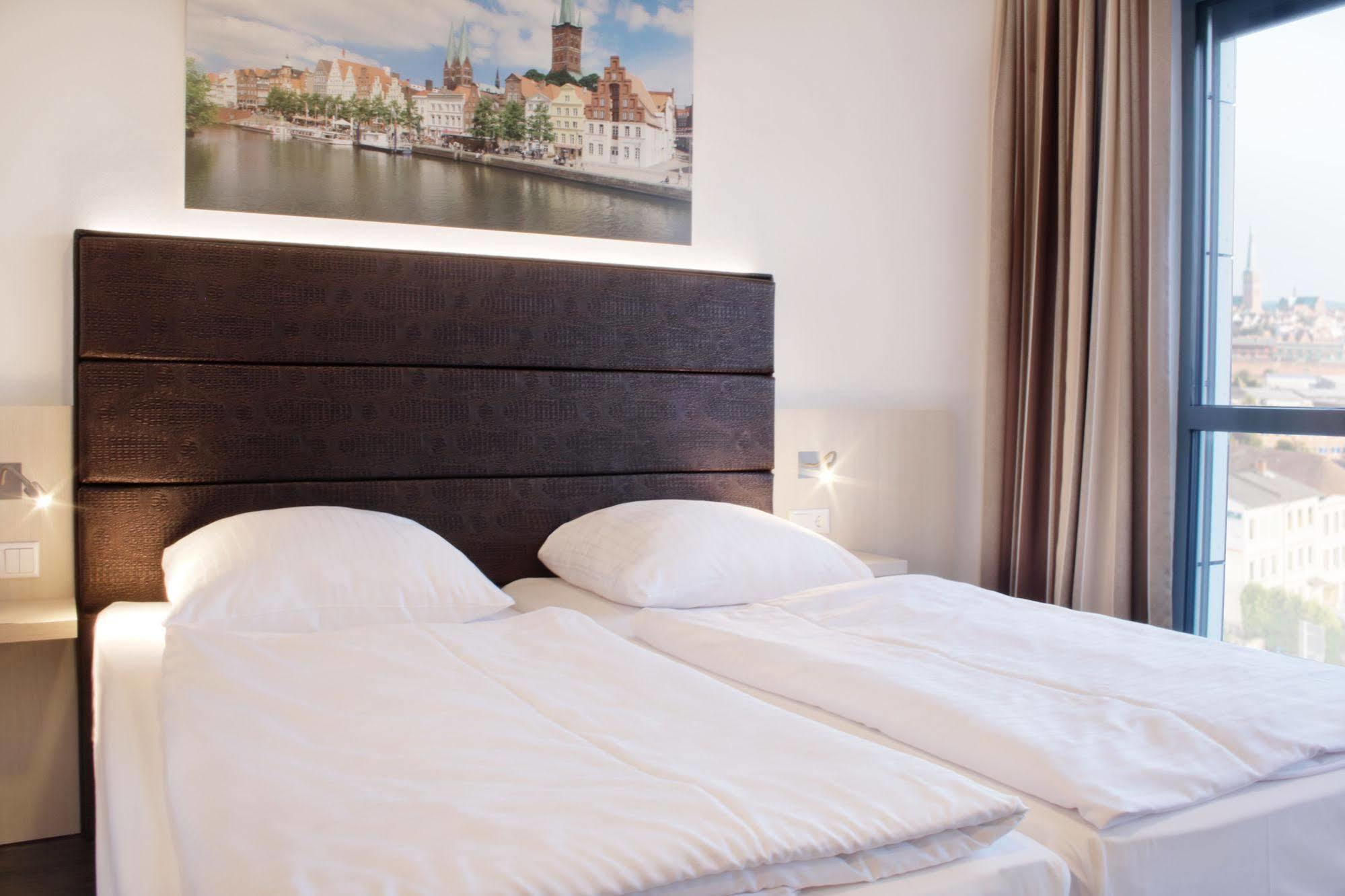 Viva Hotel Luebeck Luaran gambar